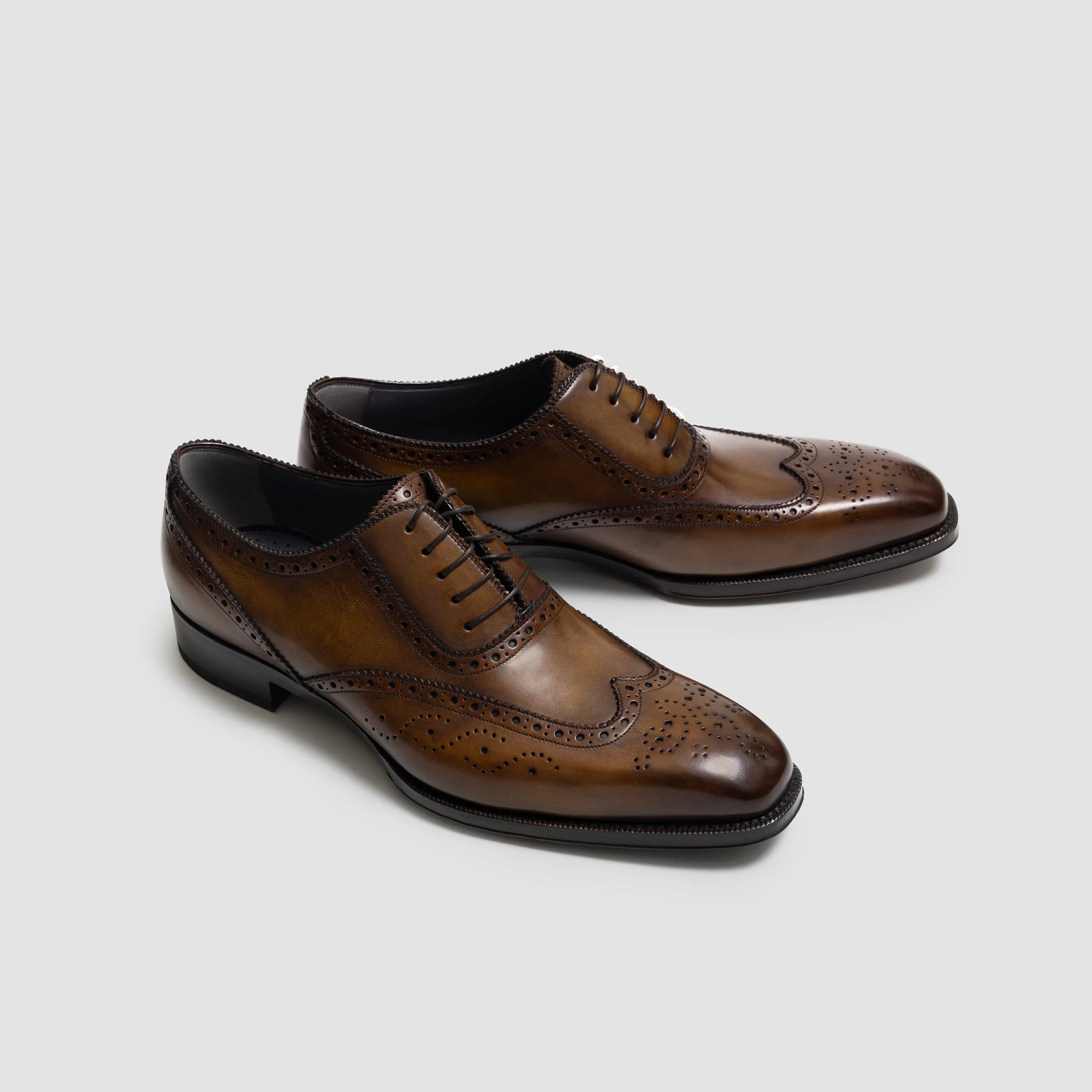 Anzio Reverse Sombrero Men's Oxford