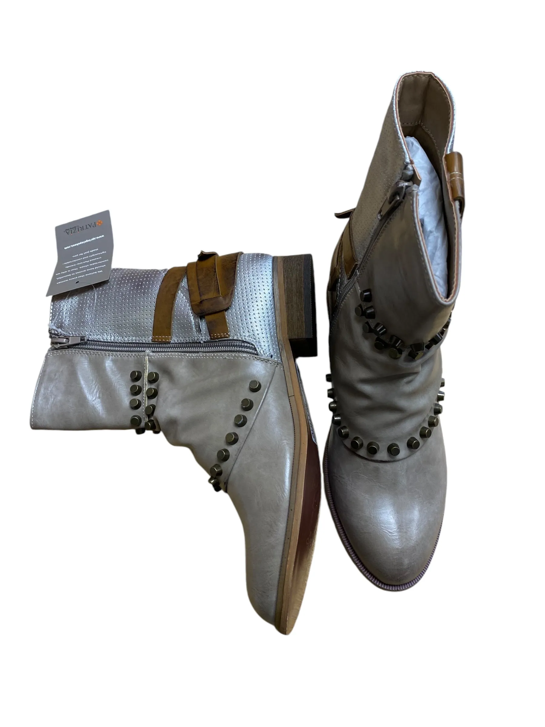 Boots Ankle Flats By Spring Step In Taupe, Size: 7