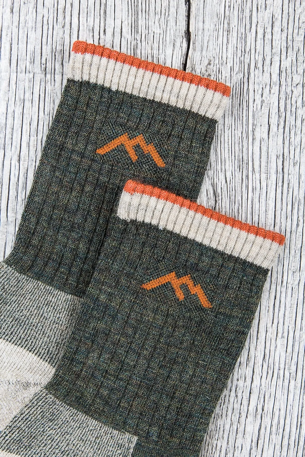 Darn Tough 1466 Olive Wool Socks Hiker Micro Crew Sock Cushion