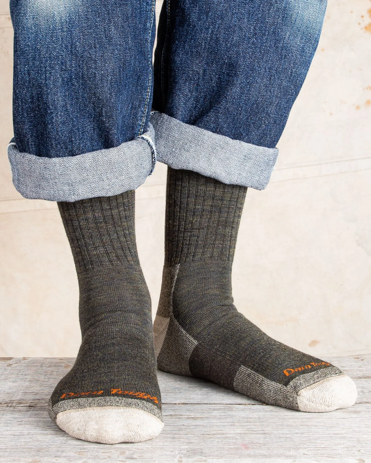 Darn Tough 1466 Olive Wool Socks Hiker Micro Crew Sock Cushion