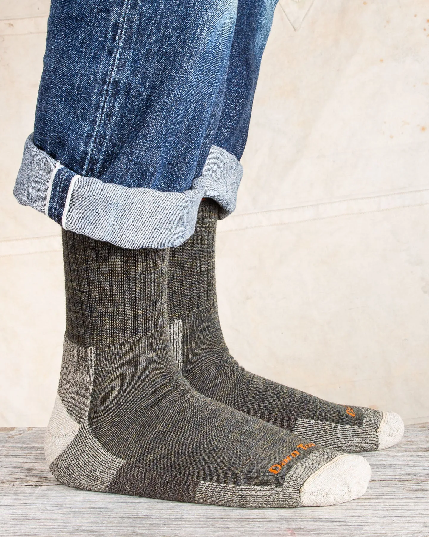 Darn Tough 1466 Olive Wool Socks Hiker Micro Crew Sock Cushion