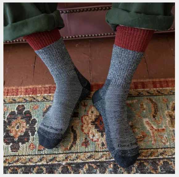 Darn Tough Men's Scout Boot Mid-weight Hiking Socks 1981