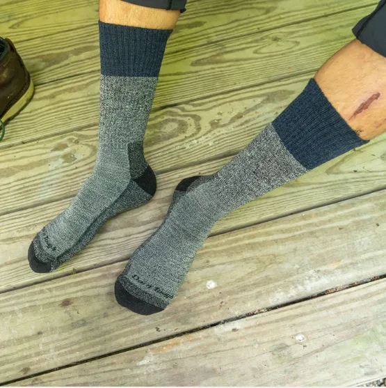 Darn Tough Men's Scout Boot Mid-weight Hiking Socks 1981