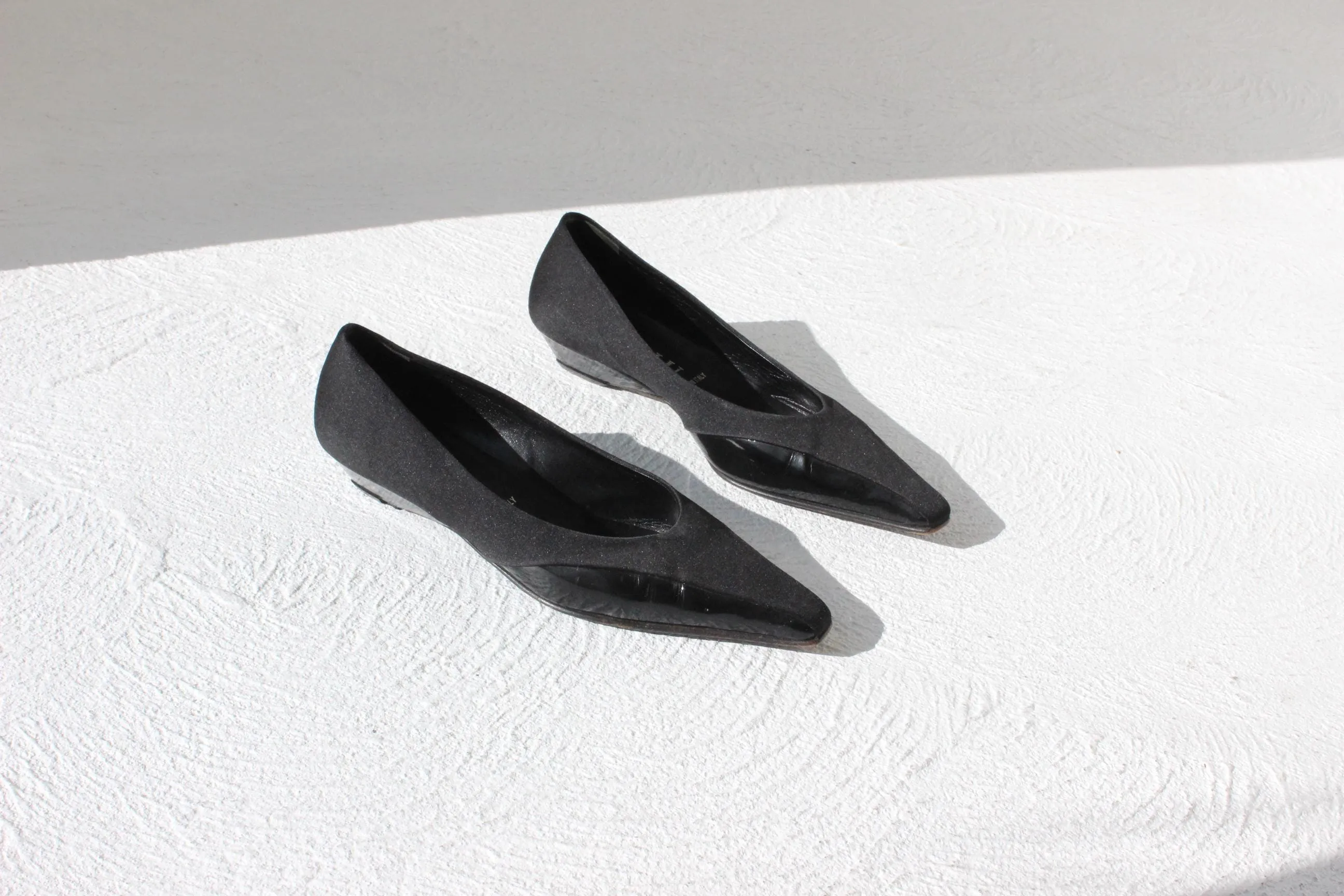 Futuristic Y2K Italian Designer Loriblu Pointed Toe Low Wedge Flats ~ Euro 38