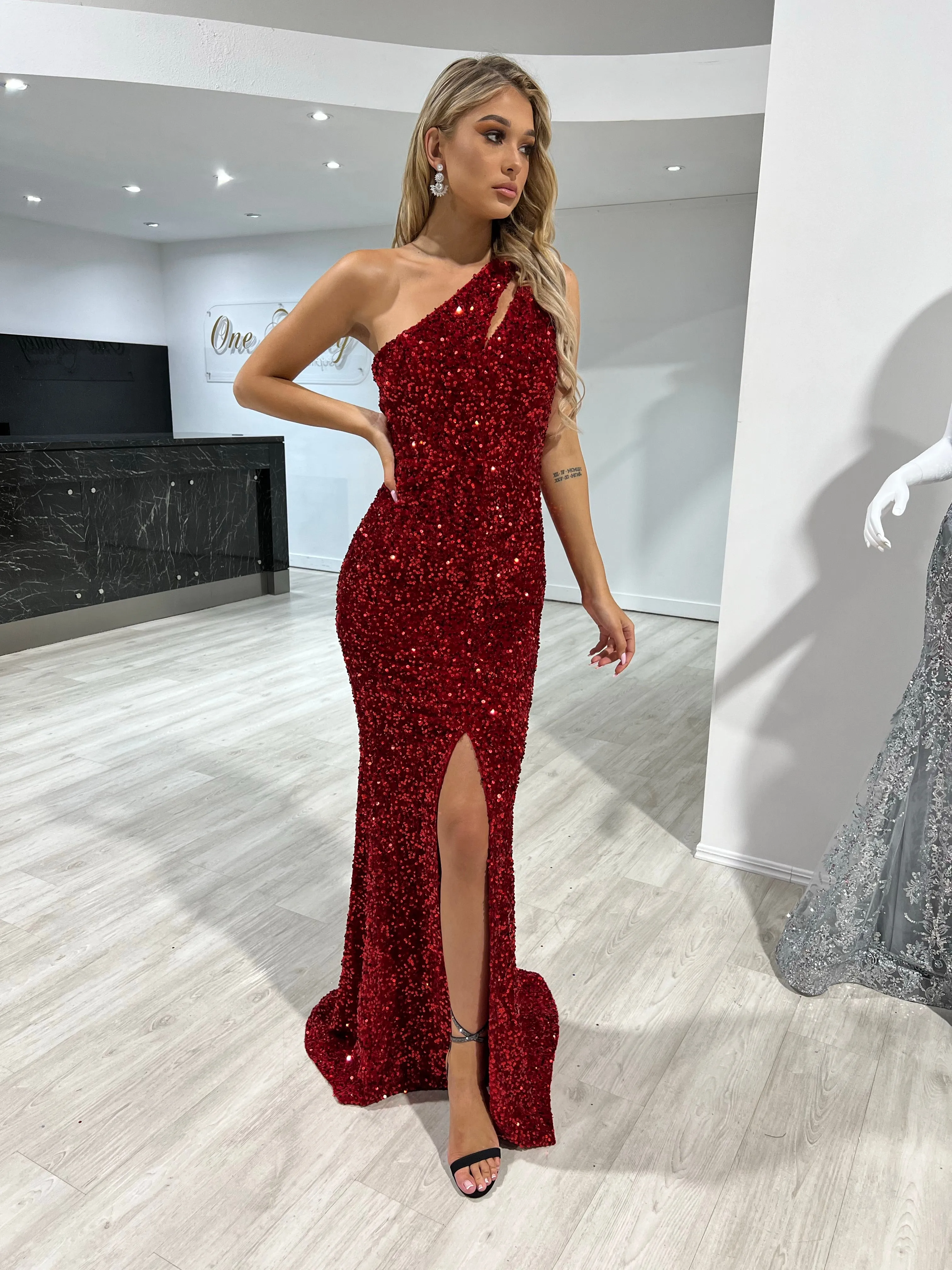 Honey Couture ADRIANNA Sequin One Shoulder Mermaid Formal Dress