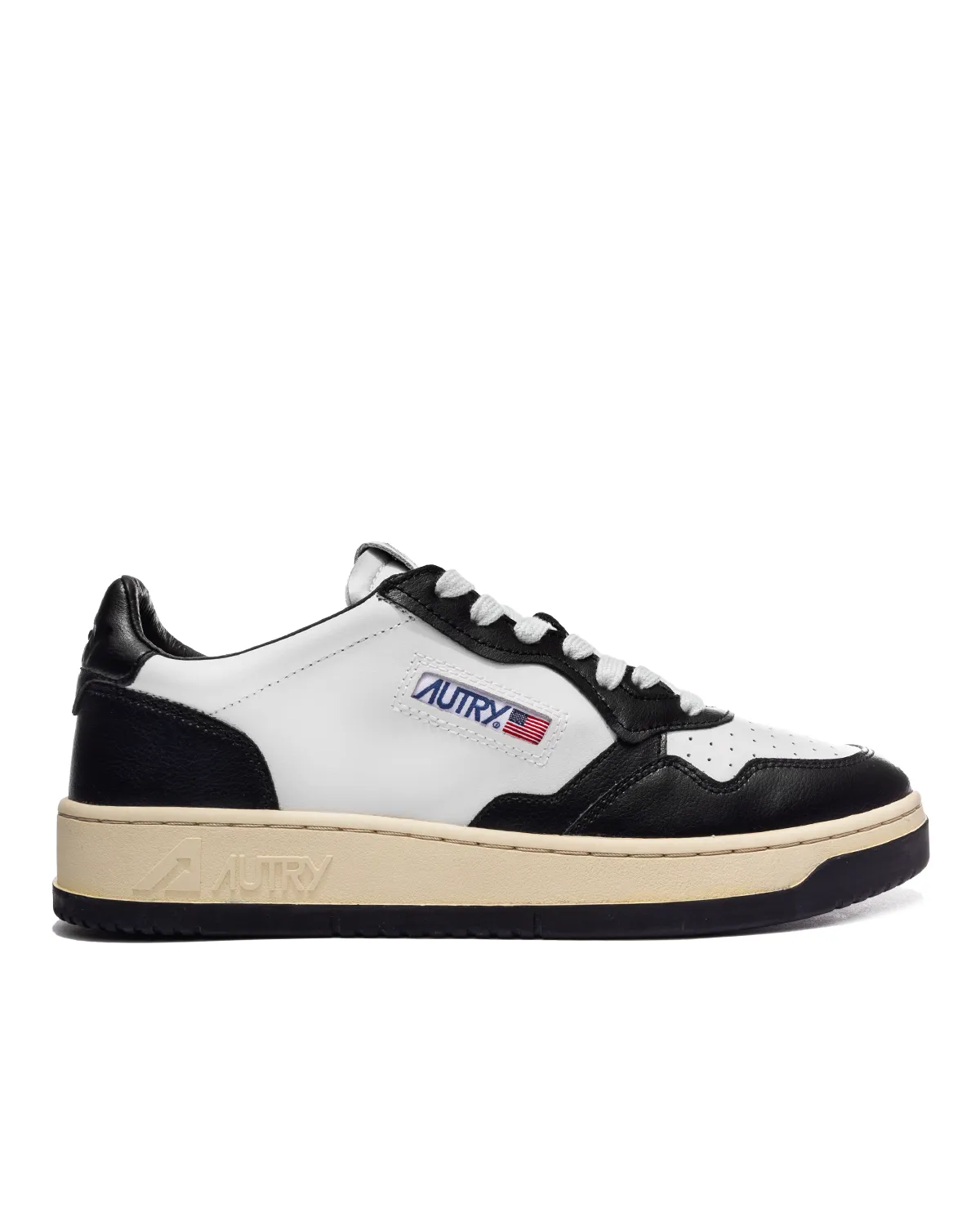 Medalist Low White/Black