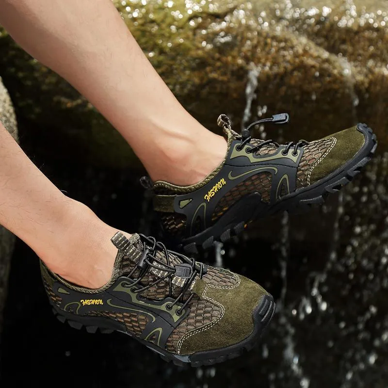 Men's Breathable Mesh Casual Light Outdoor Hiking Shoes