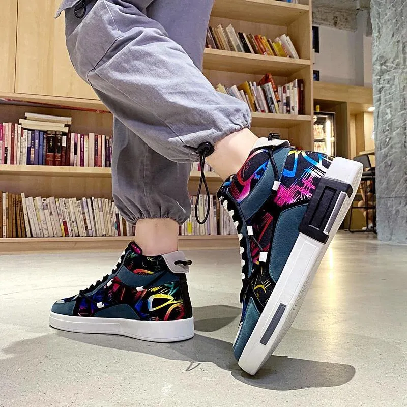 Men's High Top Graffiti Printed Sneakers