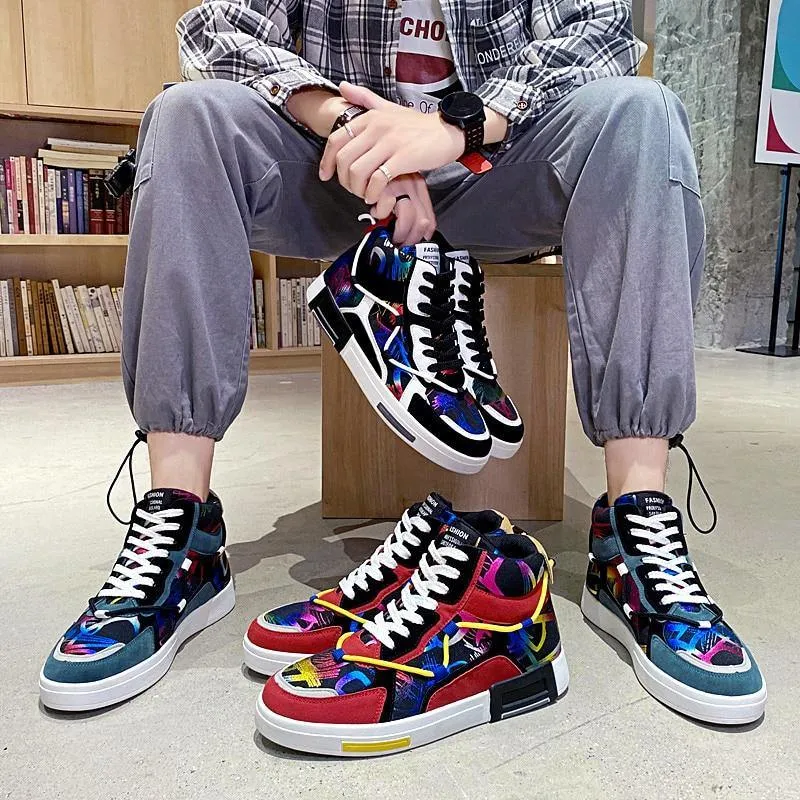 Men's High Top Graffiti Printed Sneakers