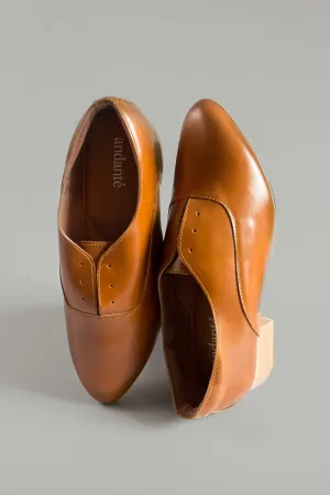 The Balmore Oxford in Tan