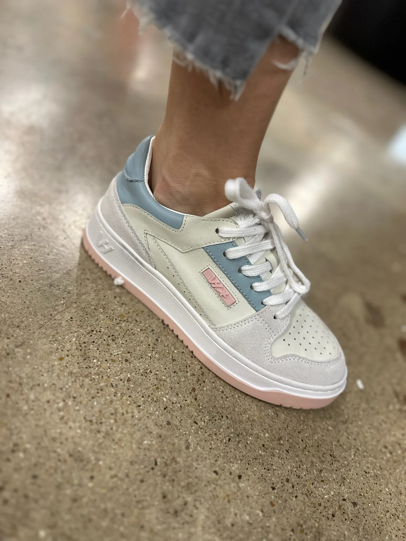 Vintage Havana Finesse 3 Sneakers- Baby Blue
